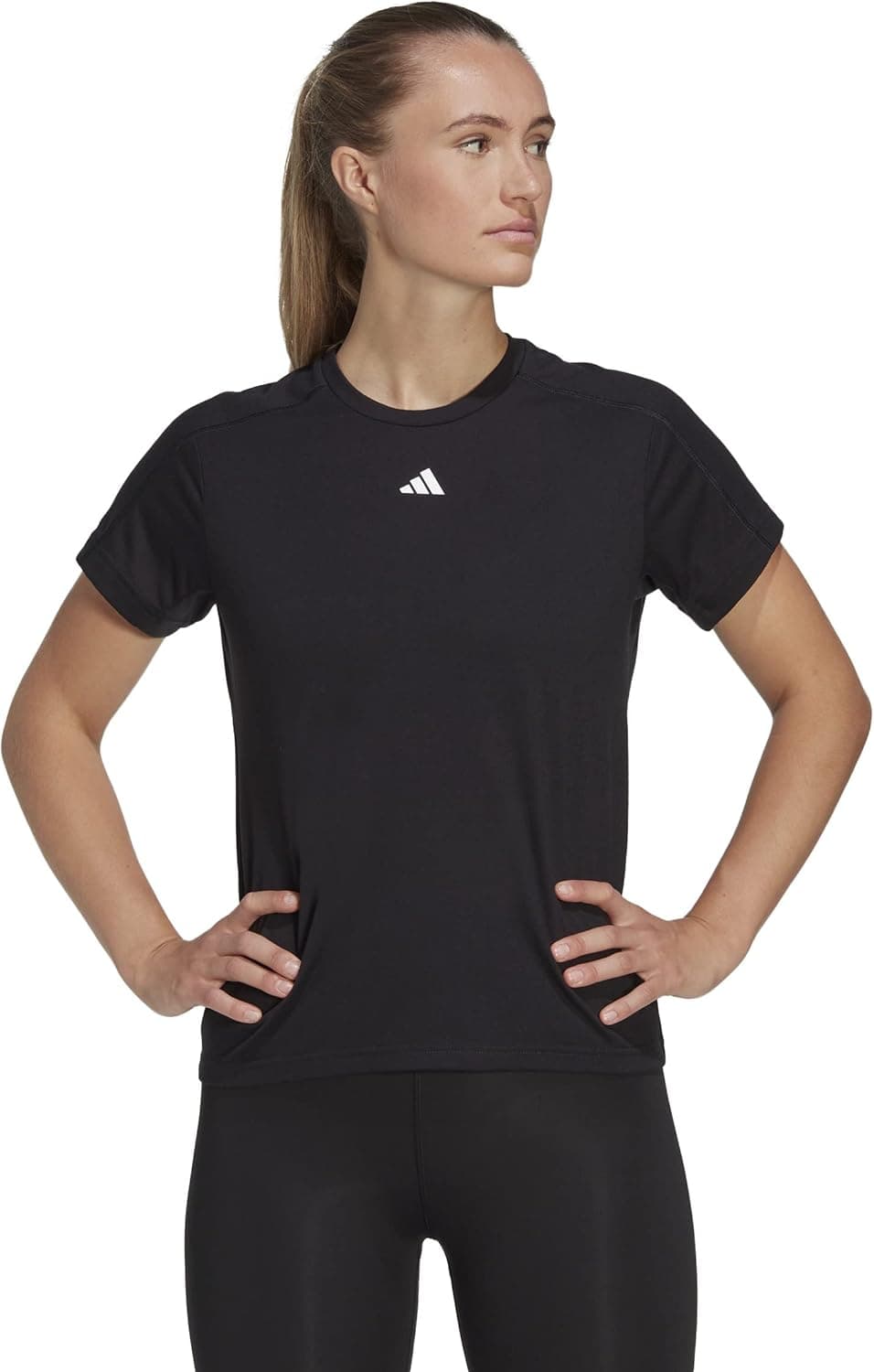adidas Aeroready Train Essentials Minimal Branding Crewneck T-shirt de manga curta para mulher