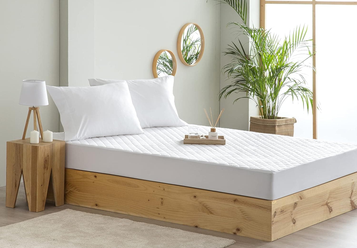 Todocama – Protetor de colchão acolchoado antiácaros com membrana respirável e impermeável e tratamento sanitário. (Cama 200 x 190/200 cm) branco