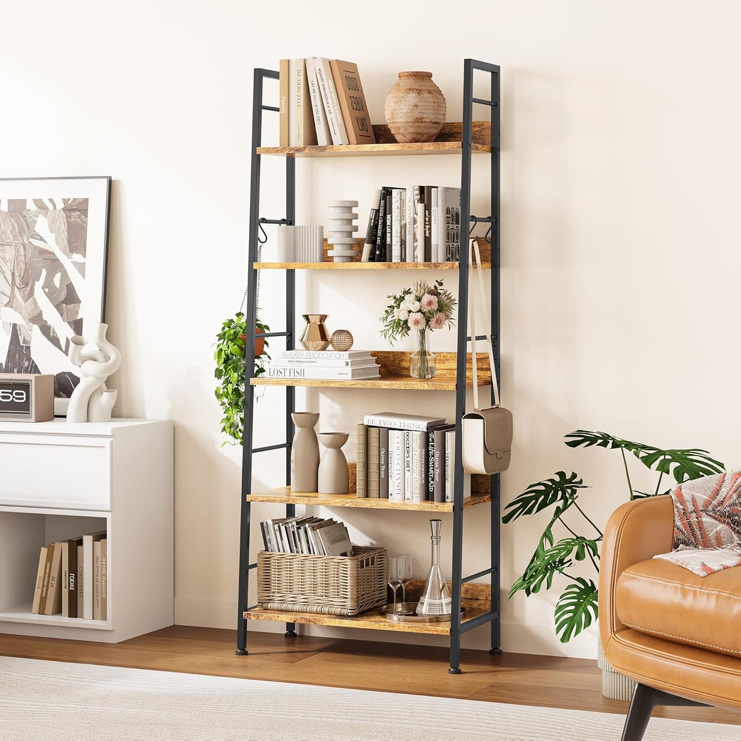 YITAHOME Estante de 5 níveis com 4 ganchos com estrutura de aço para sala de estar, quarto e escritório