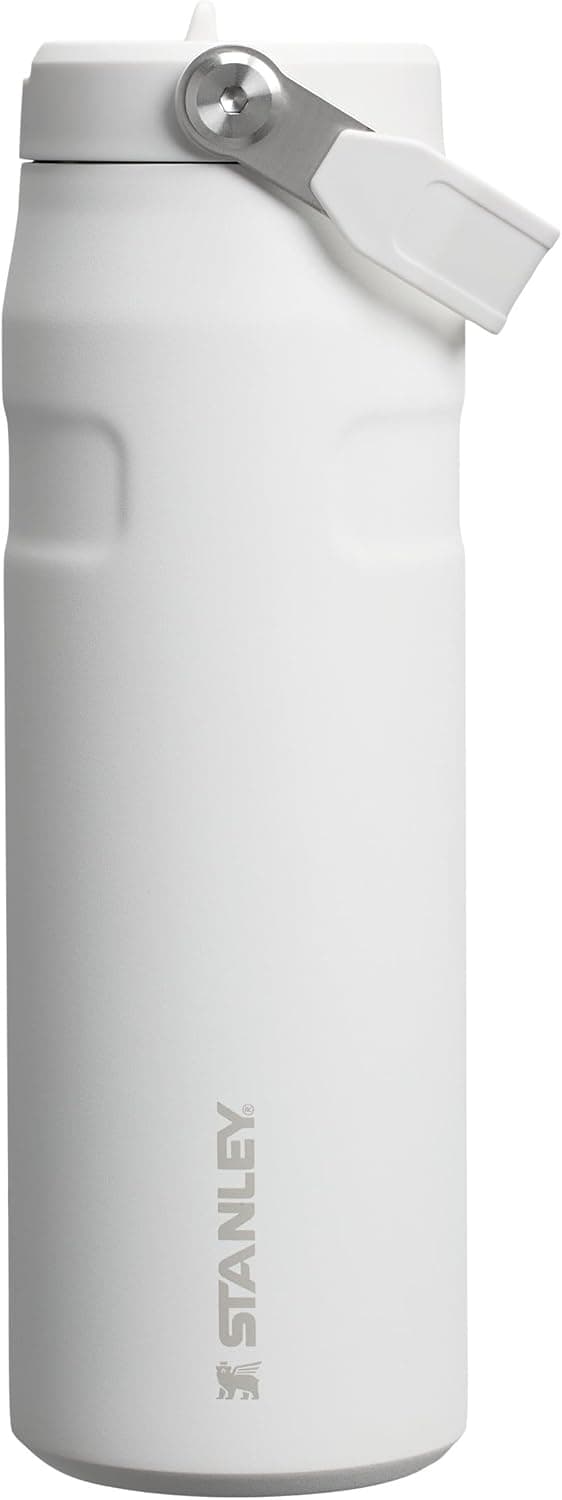 Stanley Flip Straw 2.0 Garrafa de água em aço inoxidável com palha de 0,7 l, 10 horas fria, 2 dias gelada, aço inoxidável, sem BPA, anti-fugas, adequada para máquina de lavar louça, Frost