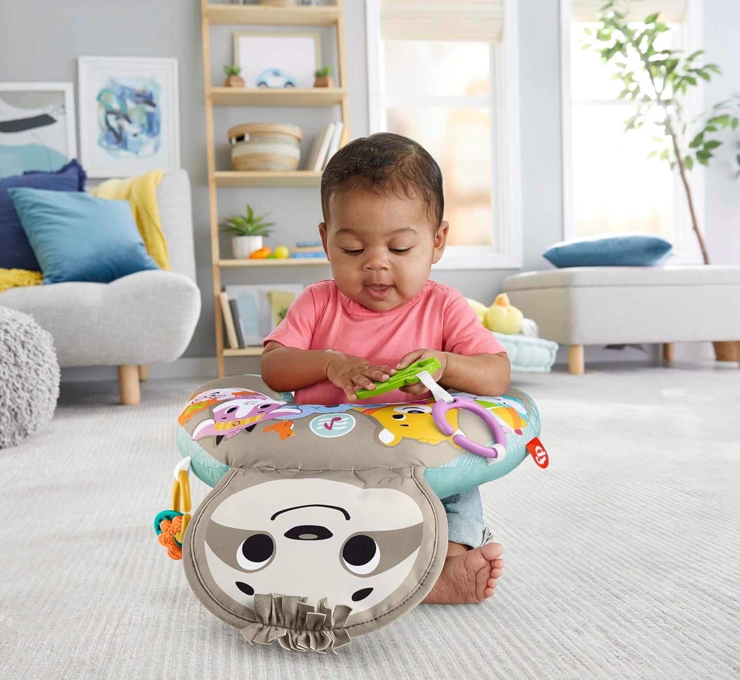 Fisher-Price Almofada preguiçosa com música e vibrações relaxantes para bebé, inclui mordedor e atividades, cor cinzenta