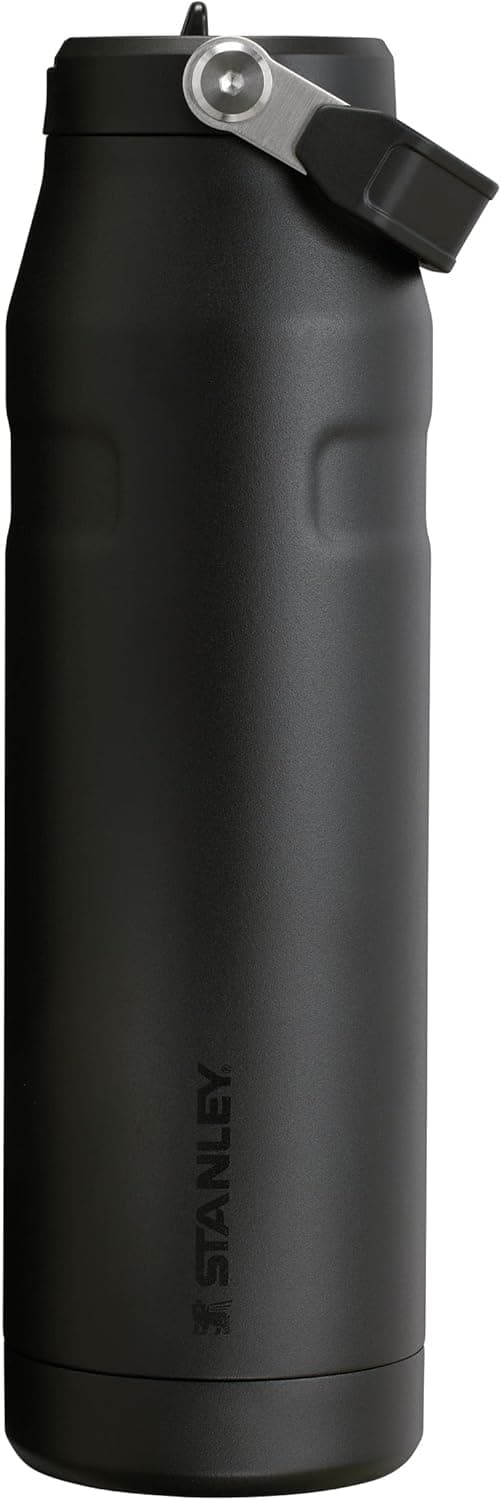 Stanley Iceflow Flip Straw 2.0 Garrafa de água desportiva com palha de 1,06 L - 15 horas fria - 3 dias gelada - aço inoxidável, sem BPA, anti-fugas, adequada para máquina de lavar louça - preto