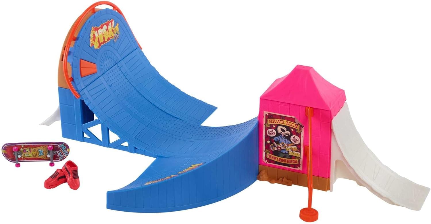 Hot Wheels Parque de skate de atrações conjunto de jogo com skate de brinquedo e sapatilhas para dedos, 5 anos (Mattel HGT95)