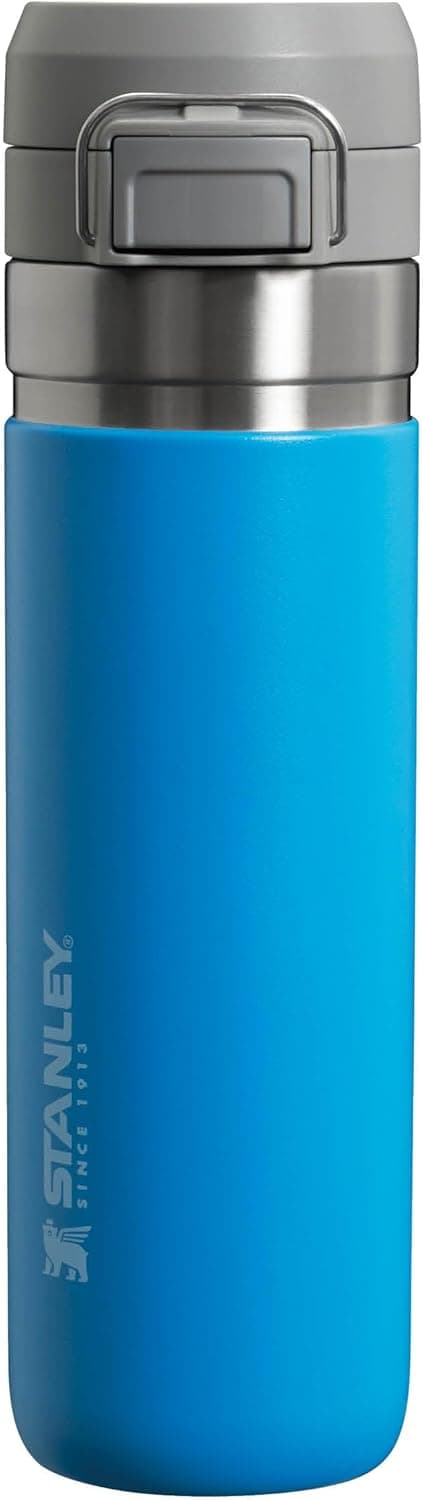 Stanley Quick Flip | Garrafa térmica em aço inoxidável 700 ml com tampa à prova de fugas e apta para máquina de lavar