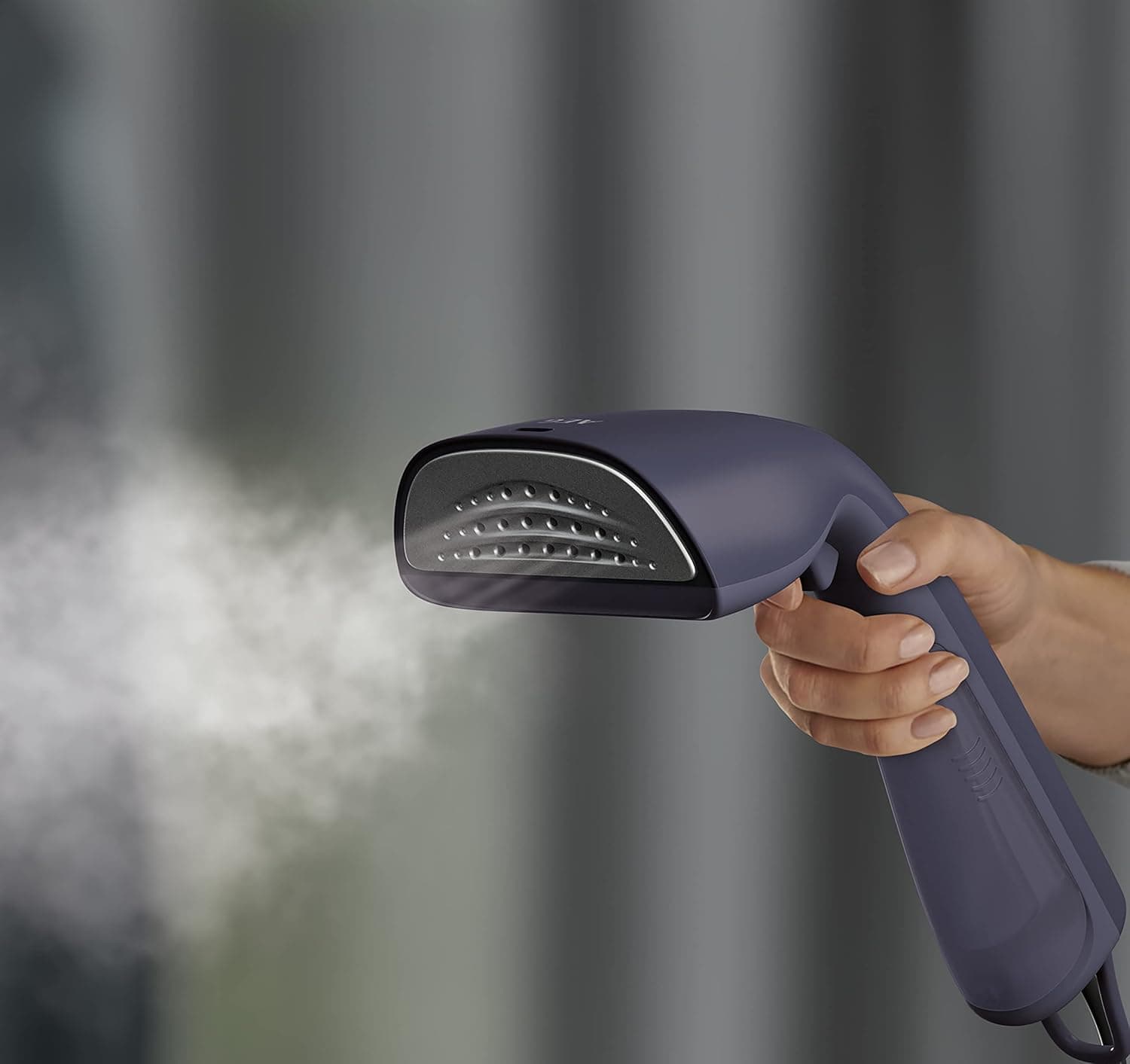 AEG HS7-1-4 MN - Ferro a vapor vertical Delicate 7000-1400 W, vapor 22 g/min, aquecimento rápido em 45 segundos, depósito de água removível de 100 ml, cabo de 3 m, inclui escova 2 em 1