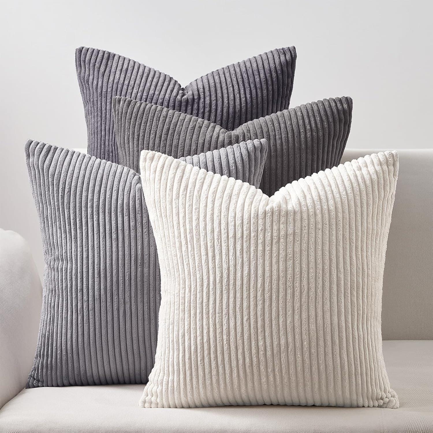 Topfinel Capas para almofadas 45 x 45 conjunto de 4 decoração de casa capa para almofada sofá cama sala de estar quarto cadeiras jardim quarto veludo gradiente cinzento cor sólida