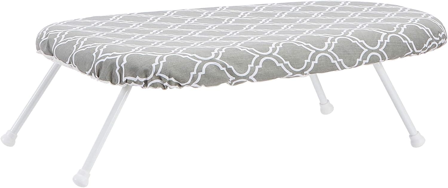 Amazon Basics Tábua de passar de mesa com pernas dobráveis, capa removível, 60 x 36 x 18 cm