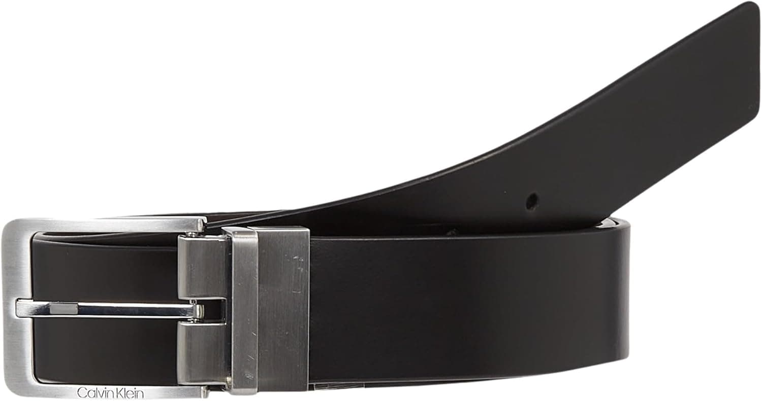 Calvin Klein Cinto de homem com fivela retangular