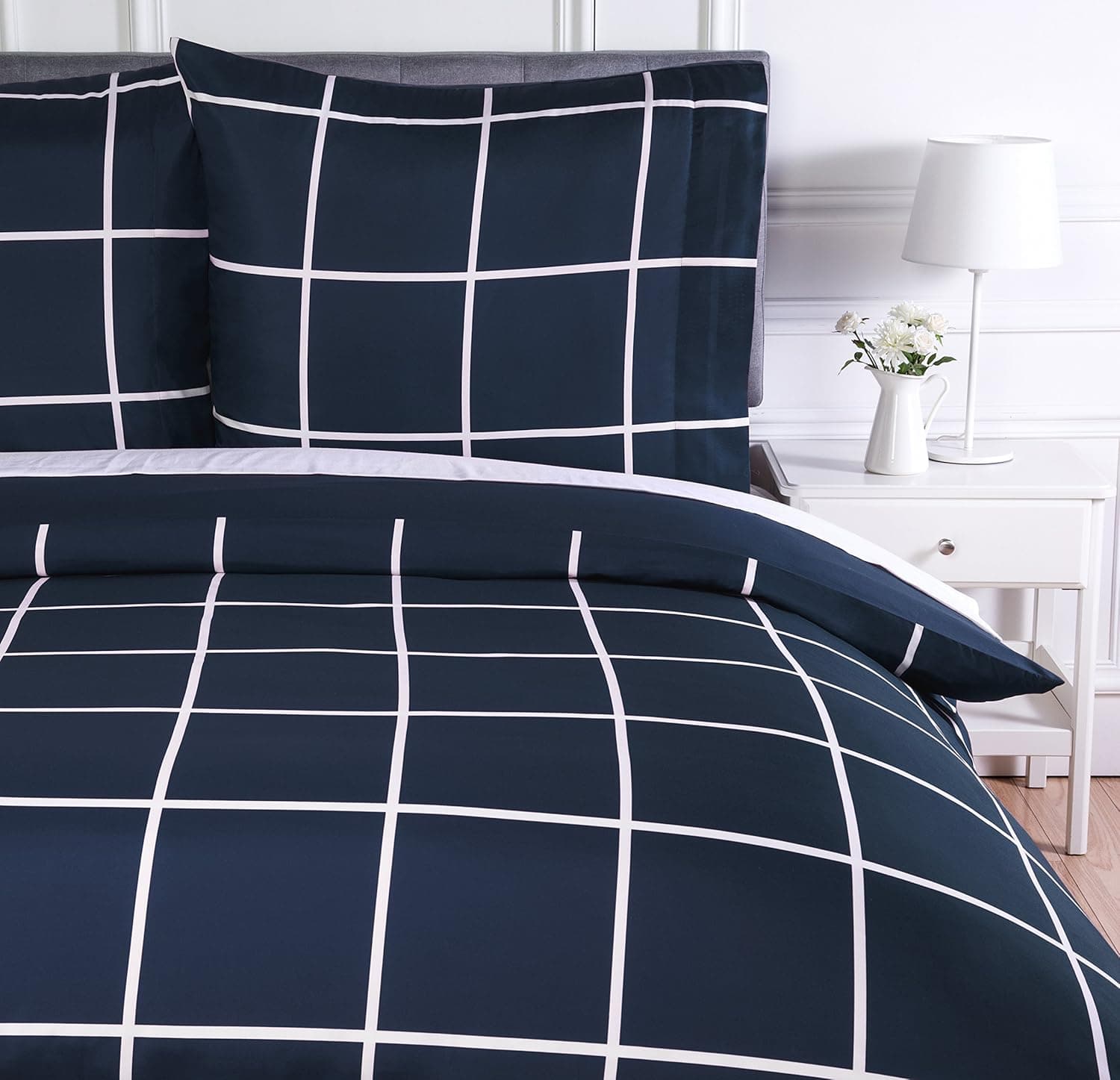 Amazon Basics - Conjunto de roupa de cama com capa de edredão, de 2 peças de microfibra, 135 x 200 cm, azul-marinho xadrez (Navy Simple Plaid)